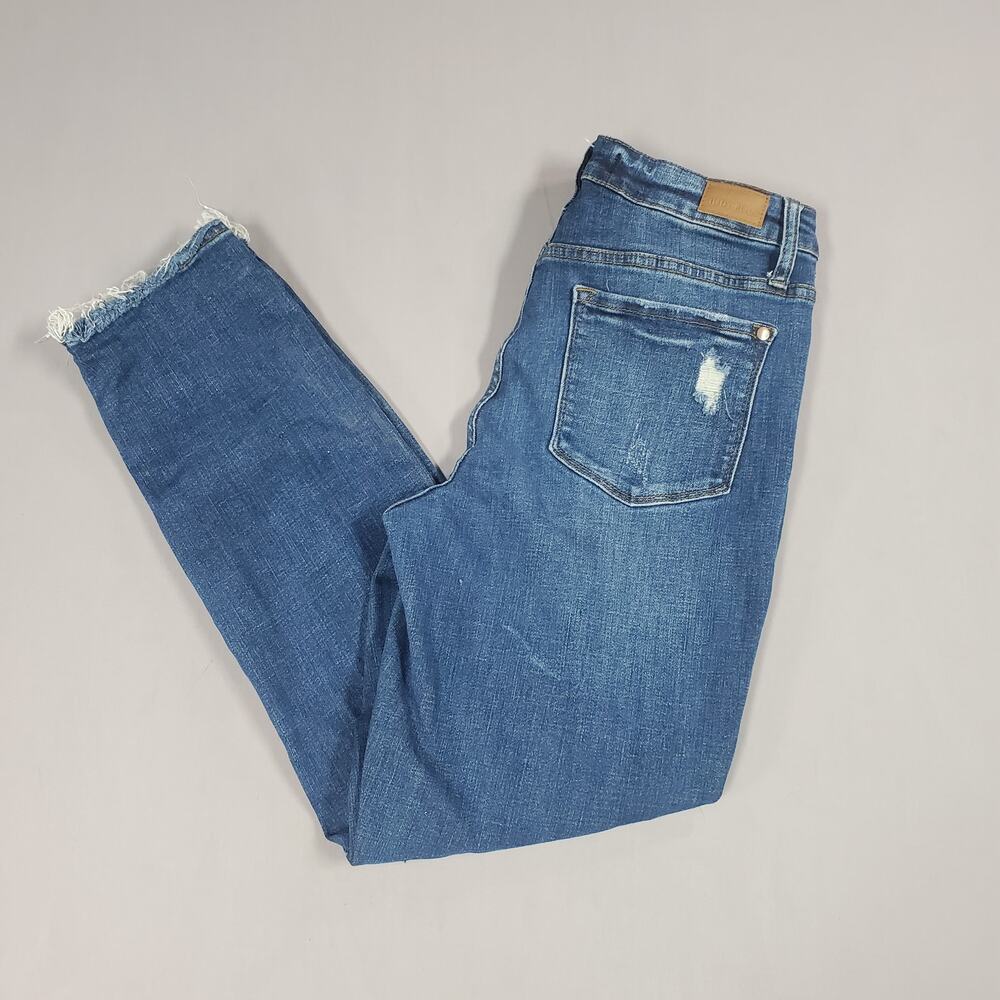 Judy Blue Jeans Women 7/28 Distressed Boyfriend Fit Ripped Frayed Hem Stretch